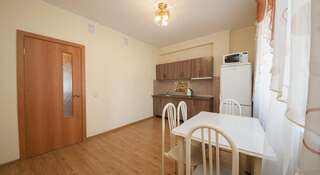 Апартаменты Apartment KvartiroV Vzlyotka Красноярск Апартаменты с балконом-6